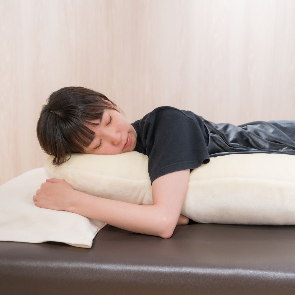 温こしくび血巡り枕　ゆにわマート 温こしくび血巡り枕 – ゆにわマート