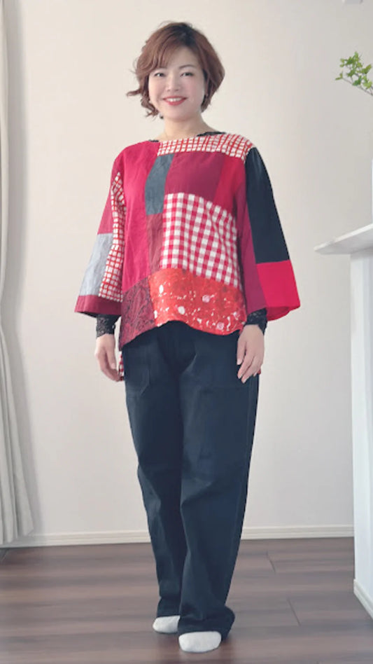 【208】パッチワークボートネックシャツ　赤×チェック［ezu（旧：リップル洋品店）］